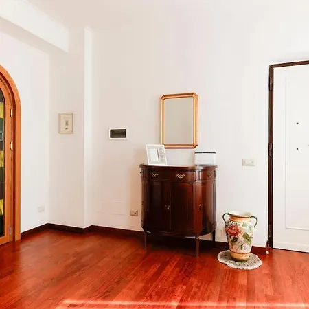 Appartement Delizioso Porta Metronia Rome